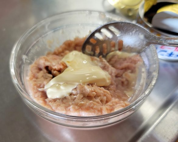 ツナマヨは、和える前に水気をしっかり切ることが重要