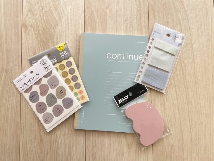 100均くすみカラーアイテム