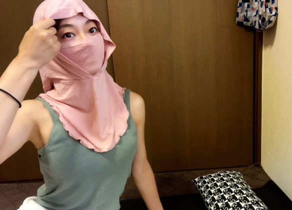 頭から、デコルテ(胸元)までスッポリ