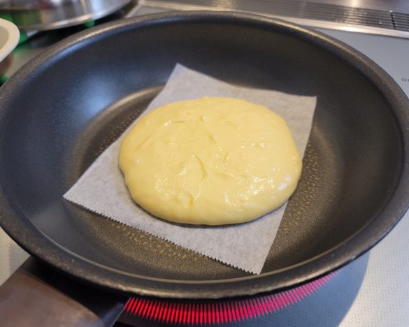 フライパン ホットケーキミックス クッキングシート