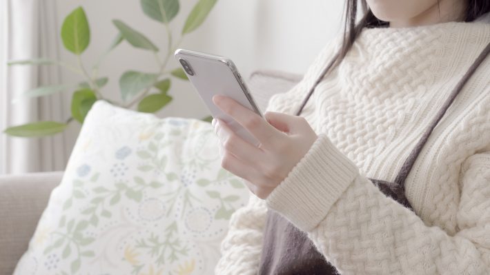 家の物をフリマアプリで勝手に売る事例も