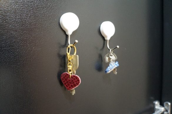 鍵をぶら下げておけば、出がけに見当たらす慌てることもない