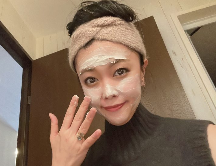 エステサロンで泥系のパックをするときの感覚