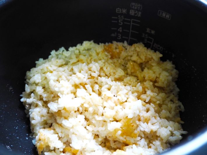 底にはおこげも。