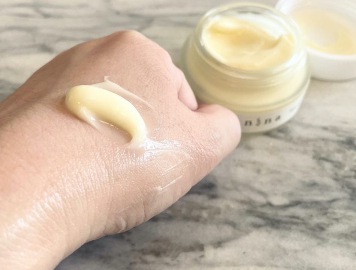 やわらかめなクリーム状