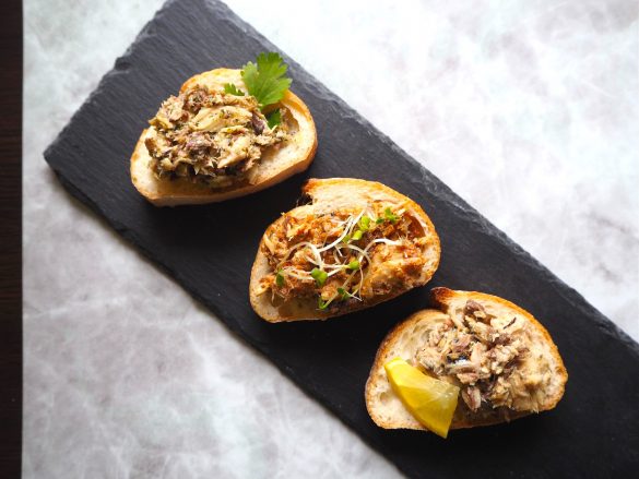 食パンに挟んでもおいしそう。