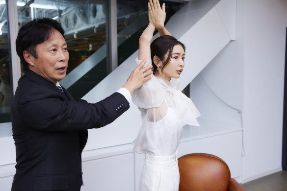 加治ひとみさん