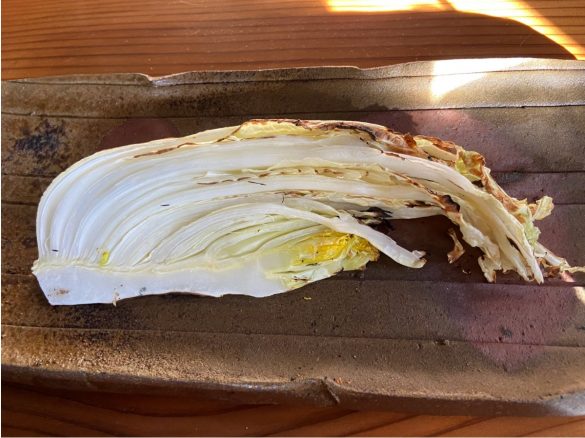 ガスコンロの魚焼きグリルで焼いた白菜