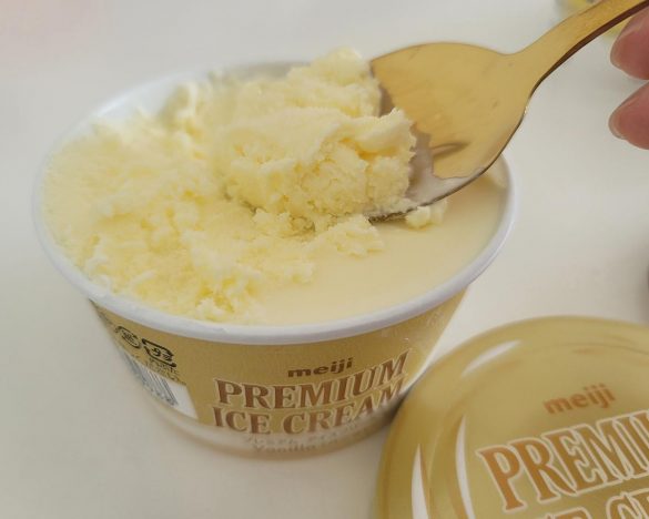 明治からプレミアムなバニラアイスが発売されているのを知っていますか? ※北海道・東北・関東エリア限定