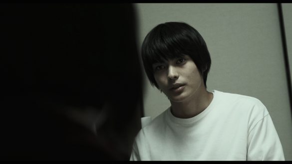 『親密な他人』