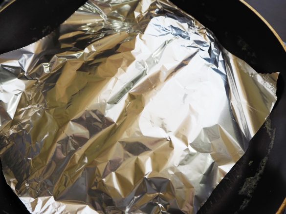 アルミホイルをかぶせて弱火で1分