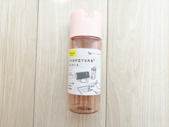 セリア「“スマホが立てられる”ペンケース」の画像