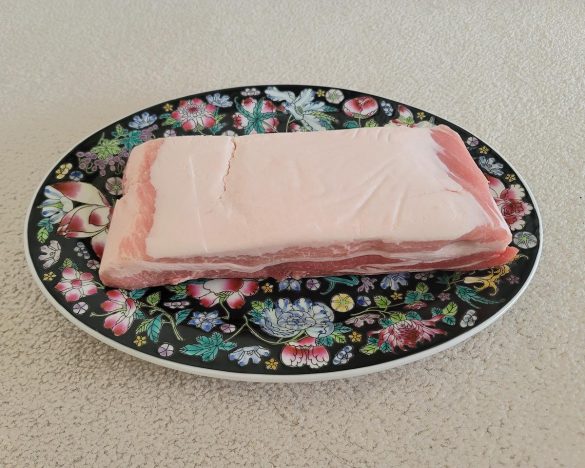 おいしい豚バラ肉を選ぶためには、どうすればよいのでしょうか?