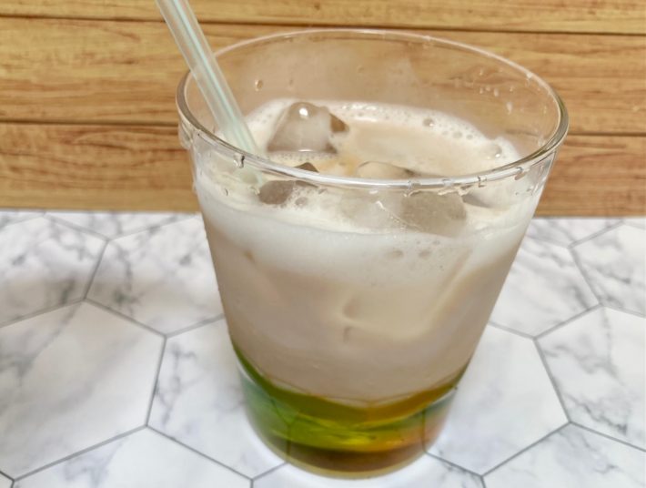 ストロベリーティーラテ