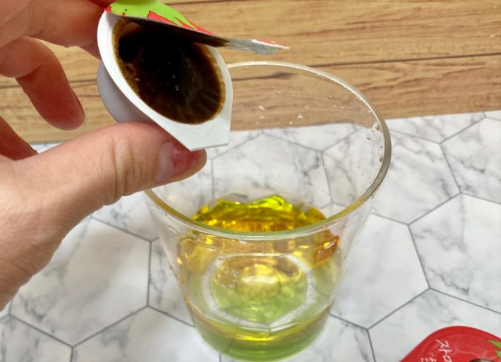 ストロベリーティーラテ