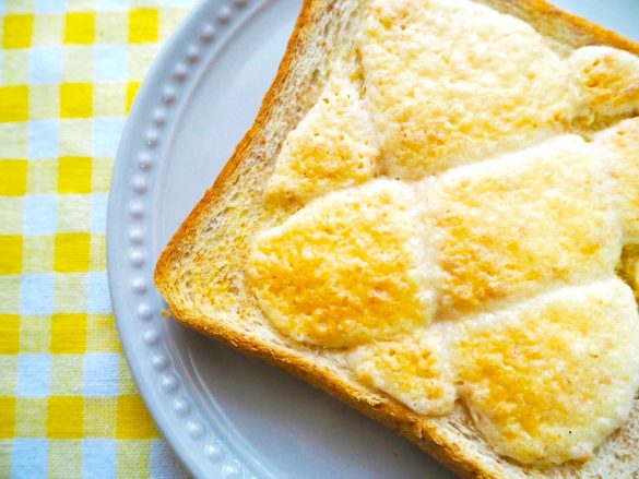 メロンパンの皮のザクザク感が美味しい