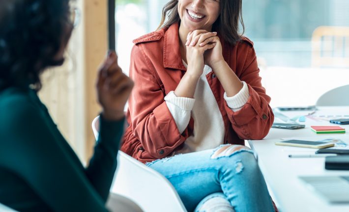 男女格差の大きい国の女性は声が高い