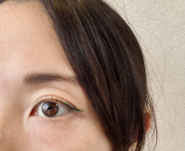 ダイソーアイライナー