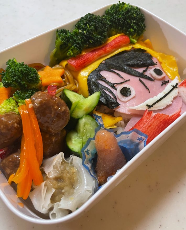 大喜びの彼、キャラ弁は大成功！