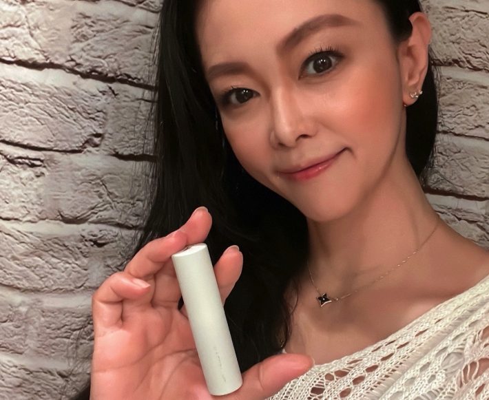 「シンプルで上質」を体感できるスティック美容液