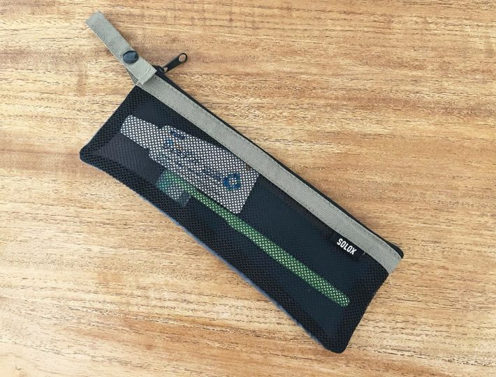 ストラップ付き メッシュポーチ スリム