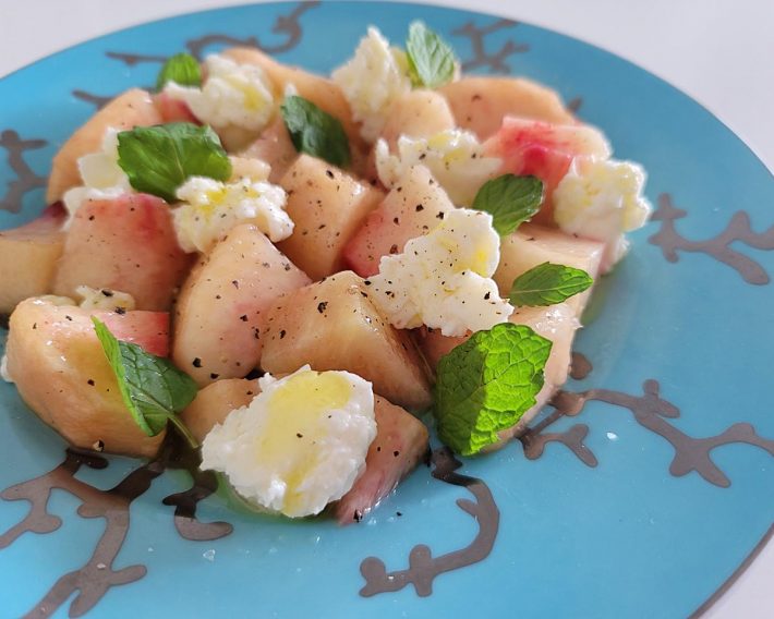 桃モッツァレラ