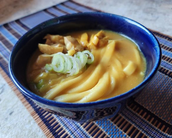 とろ~り濃厚なカレーうどんが完成しました!