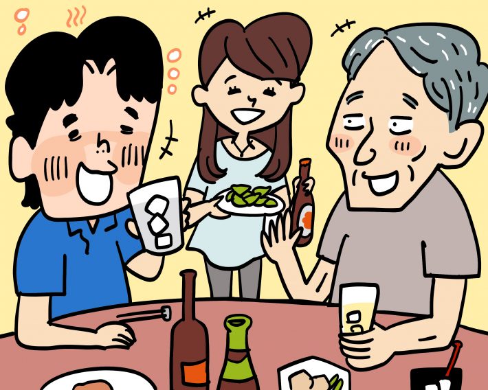 ハイペースでお酒を飲み交わす2人