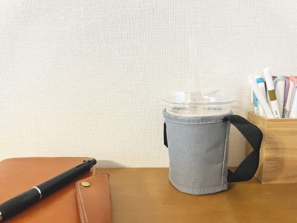 セリアのドリンクカップホルダー