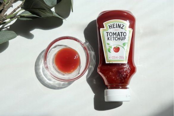 ケチャップは酸味が強くスパイシー