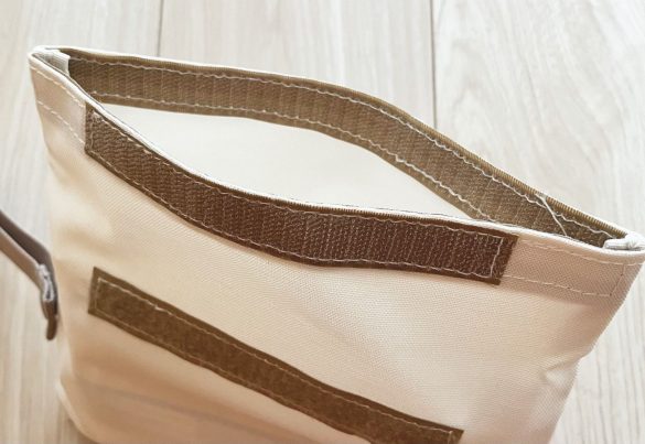 3COINSのウェットティッシュケース