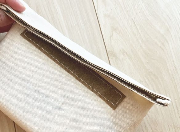 3COINSのウェットティッシュケース