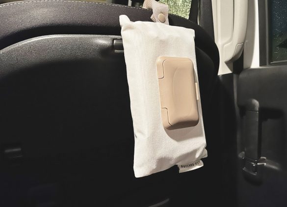 3COINSのウェットティッシュケース