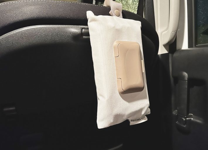 3COINSのウェットティッシュケース