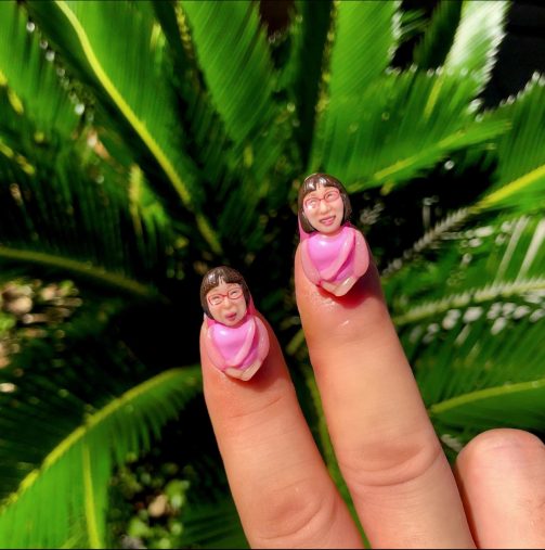 ボディ付き阿佐ヶ谷姉妹ネイル