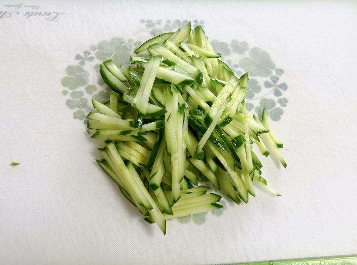 切り干し大根の腸活ぱりぱりサラダ