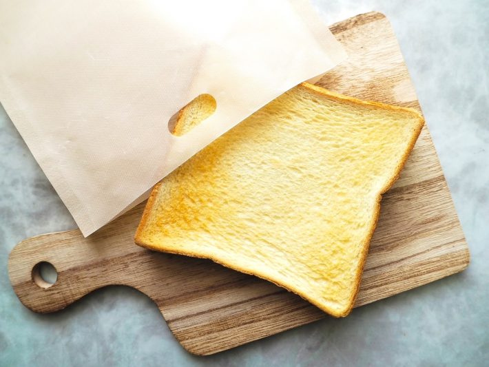 トーストを美味しく焼きあげるバッグ