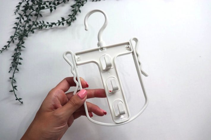 「フード＆ハイネックハンガー」（税込110円）