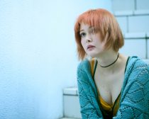 『グッバイ・クルエル・ワールド』場面写真2