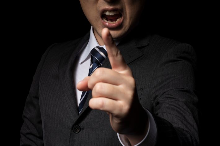 目の前の光景が信じられない