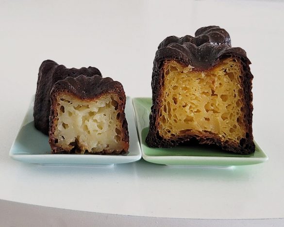 左が、洋菓子店「ガトー・ド・ボワイヤージュ」194円。右が、本格ベーカリー「THE STANDARD BAKERS FARM」345円。同じカヌレでも見た目、色など大きく異なる
