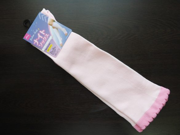 「ナイトソックスオープントゥタイプ」(110円/税込)
