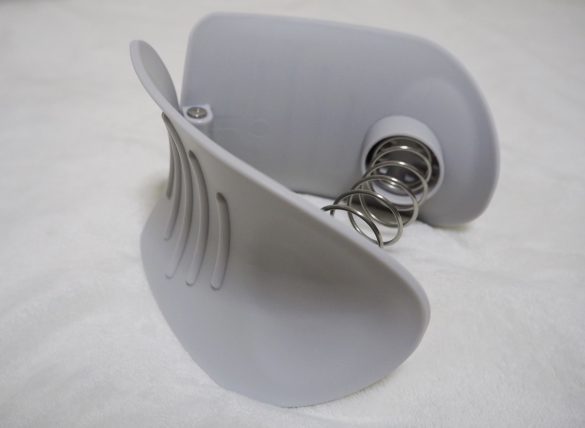 サイズは「15cm×10.25cm×15.5cm」