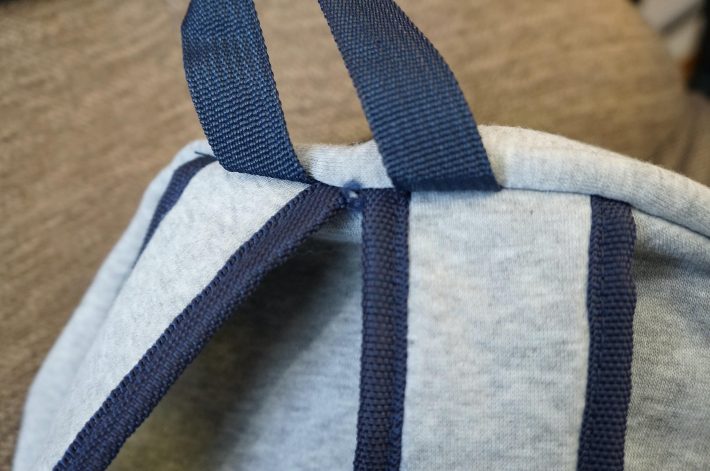 購入から数日後に肩紐がほつれた