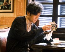 ©2022「窓辺にて」製作委員会