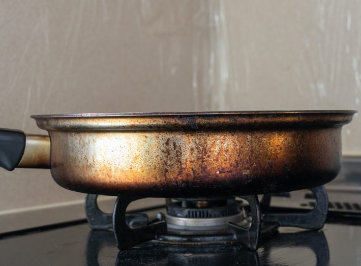 「それ有名なブランド品なんだぞ」