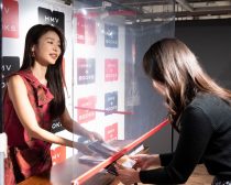 加治ひとみさん