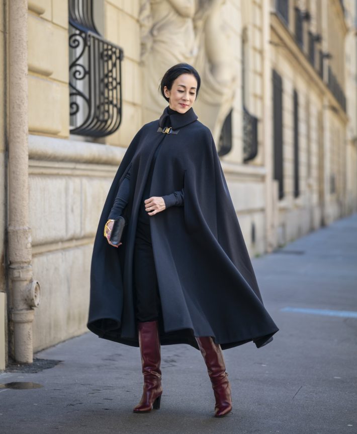 「セリーヌ」のロングケープ