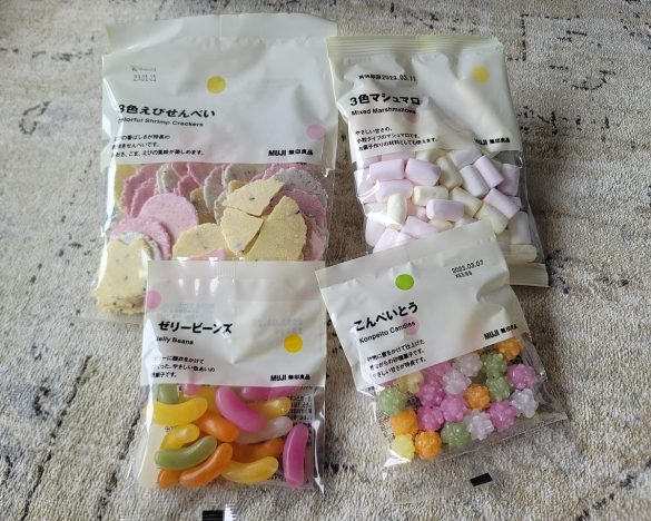 3色えびせんべい、3色マシュマロ、ゼリービーンズ、こんぺいとう