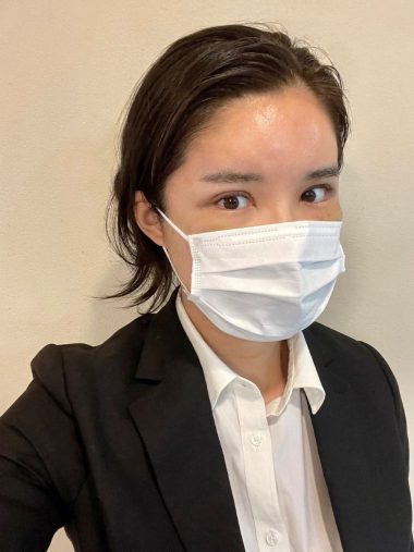 みさちゃすさんの小室圭さんコスプレ